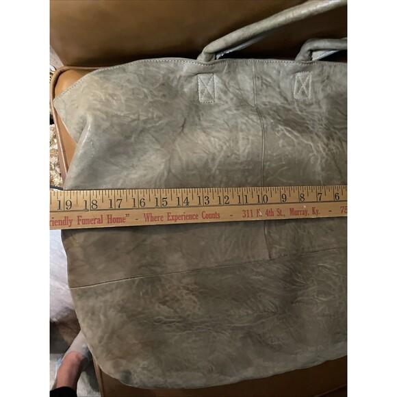 Thomas Wylde Magnet Closure Leather Shoulder Handbag Tote Tan Slouchy Flaws Read - Picture 16 of 16